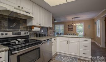 84 Sheets Farm Rd, Bakersville, NC 28705