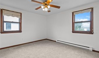 321 Beckwith St, Cranston, RI 02910