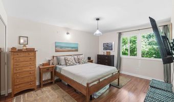 7541 SPRING LAKE Dr B-2, Bethesda, MD 20817