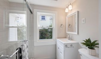 4914 22ND St N, Arlington, VA 22207