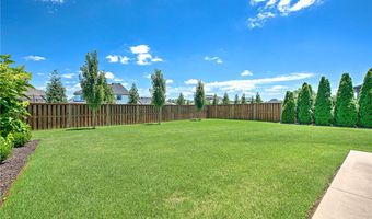 4301 S 86th St, Bentonville, AR 72713