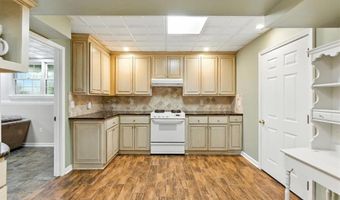 1042 AVERY CREEK Dr, Woodstock, GA 30188