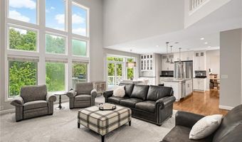 13877 Elkhart Rd, Apple Valley, MN 55124