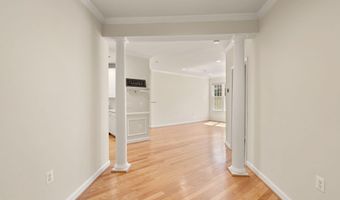 1321 N ADAMS Ct 201, Arlington, VA 22201