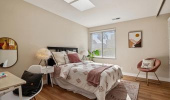 3150 Phoenix Ln, Alameda, CA 94502