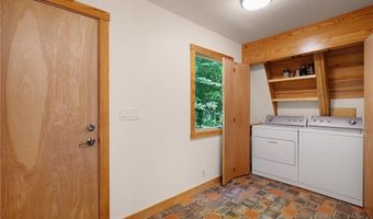 464 Poole Rd, Ball Ground, GA 30107