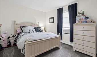 117 E Windswept Dr, Amsterdam, NY 12010