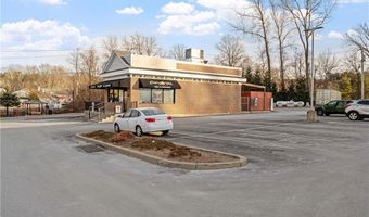 16 High St, Burrillville, RI 02859