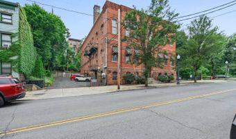 206 N Pearl St 204, Albany, NY 12207