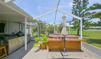 7318 GUILFORD PINE Ln, Apollo Beach, FL 33572