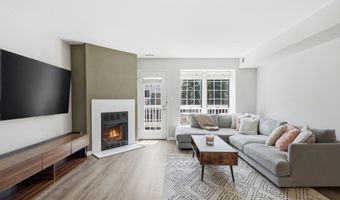 2600- F S ARLINGTON MILL Dr F, Arlington, VA 22206