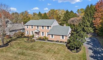 4 THORNBERRY Ln, Hockessin, DE 19707