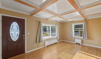 1 Winston Pl, Albany, NY 12205