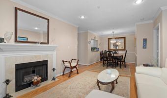 20322 BEECHWOOD Ter 202, Ashburn, VA 20147