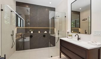 8302 ROBEY Ave, Annandale, VA 22003
