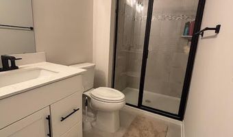 1 Halifax Rd, Bayville, NJ 08721