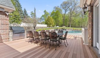 46 Porter Rd, Andover, MA 01810