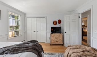 15 Birchwood Dr, Cumberland, RI 02864