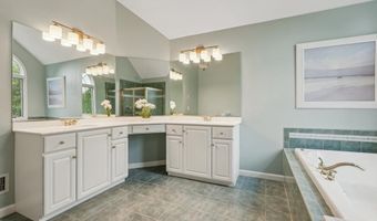 9 LABAW Way, Belle Mead, NJ 08502