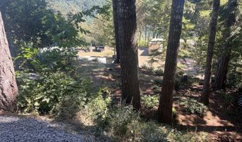 17301 Canyon Dr, Brookings, OR 97415
