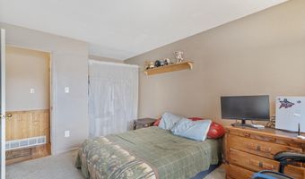 4105 RANGEVIEW Dr, Cheyenne, WY 82001