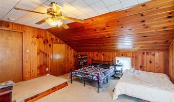 708 N 5th St, Atchison, KS 66002