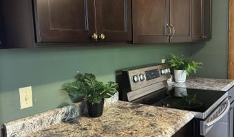 713 E Benton Ave, Ava, MO 65608