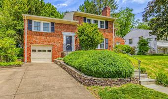 7607 MARYKNOLL Ave, Bethesda, MD 20817