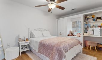 609 Beyer Dr, Bay St. Louis, MS 39520