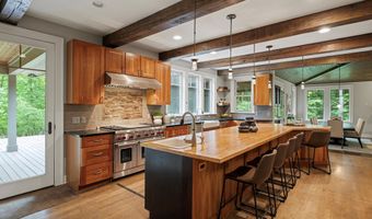3867 Hawk Crest Rd, Ann Arbor, MI 48103