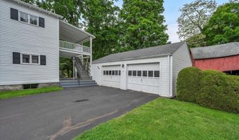 44 Maple Ave, Canton, CT 06019
