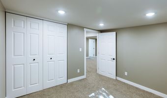 1106 Omaha St, Belle Fourche, SD 57717