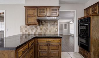 3108 N Glade Ave, Bethany, OK 73008