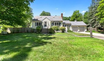 10 Standley St, Beverly, MA 01915