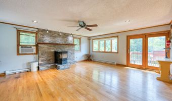 28 Farm Dr, Ashford, CT 06278