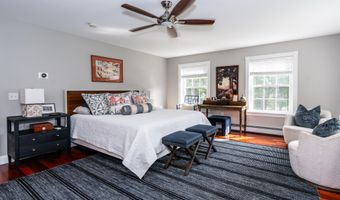 20 Babbidge Rd, Falmouth, ME 04105