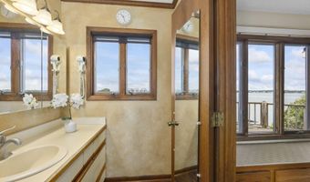 221 Smith St, Atlantic Beach, NC 28512