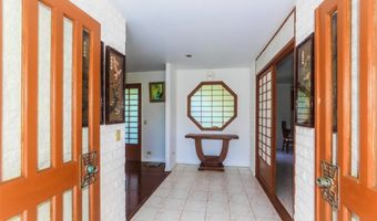 1062 Kamahele St, Kailua, HI 96734