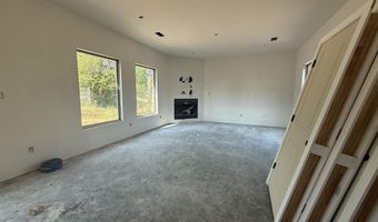 3851 Spencer Crossing Dr, Bryant, AR 72022