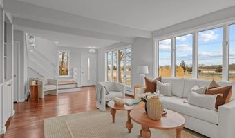 1705 Wampanoag Trl, Barrington, RI 02806