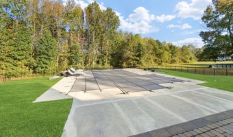 9 WOODFIELD Ln, Allentown, NJ 08501