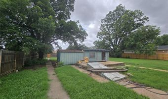 624 Navajoe Rd, Altus, OK 73521