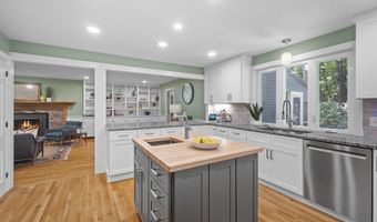 11 Nathan Lord Rd, Amherst, NH 03031