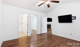 15 Kaylor Dr, Arden, NC 28704