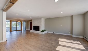 136 Juniper Ln, Berlin, CT 06037