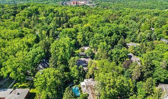 540 Rock Creek Dr, Ann Arbor, MI 48104
