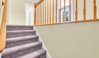 563 Vanderbilt Ave, Bayville, NJ 08721
