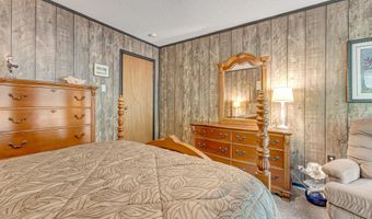 11 Carmen Gln, Albrightsville, PA 18210