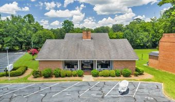 444 Kingswood Ct, Albany, GA 31707