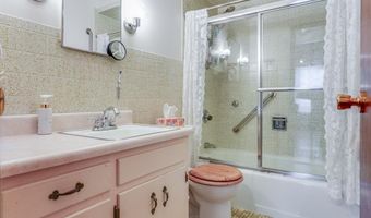 3425 Thomas Ave, Alton, IL 62002